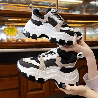 Elegant Women's Muffins Trending Sneakers