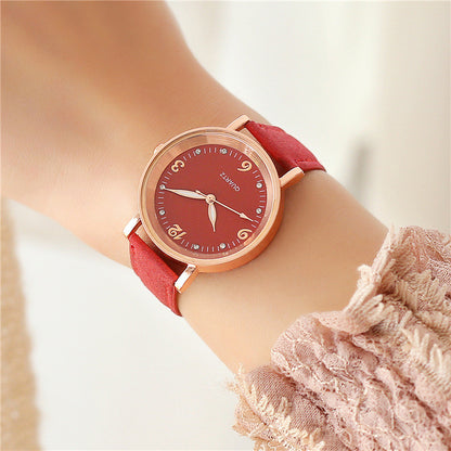 Lovely Women's Fashionable Glow In The Dark Wrist Watch