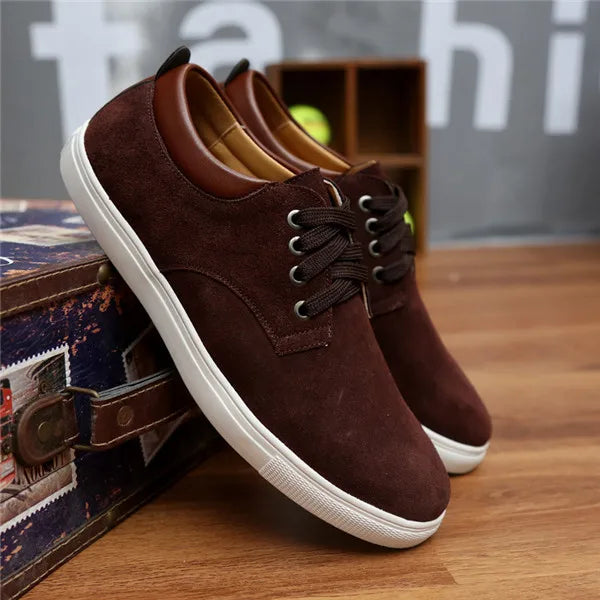 Cute New Fashion Suede Men Flats Shoes Canvas Shoes Male Leather Casual Breathable Shoes Lace-Up Flats For Students Large Size Brown