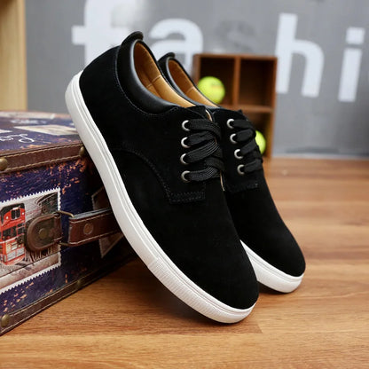 Cute New Fashion Suede Men Flats Shoes Canvas Shoes Male Leather Casual Breathable Shoes Lace-Up Flats For Students Large Size