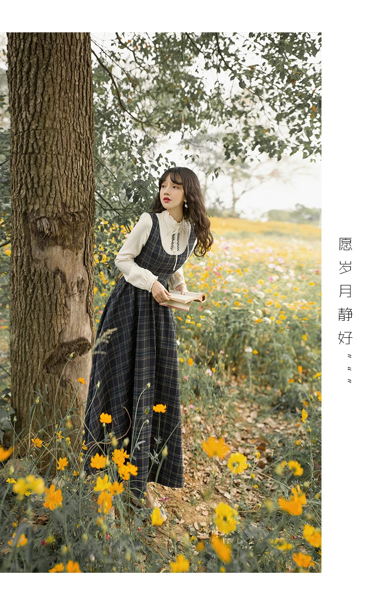 2021 Autumn Winter  New Arrival Vintage Stand Collar Floral Embroidery Long Sleeve Plaid Women Long Cotton Dress High Quality