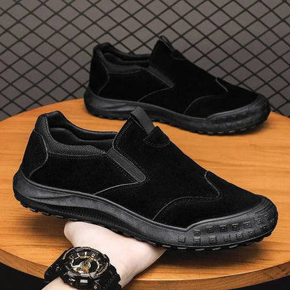 Outdoor leather Men Sneakers Slip on Casual Shoes Men Walking Shoes Men Loafers Comfortable Hiking Footwear lightweight 2024 black