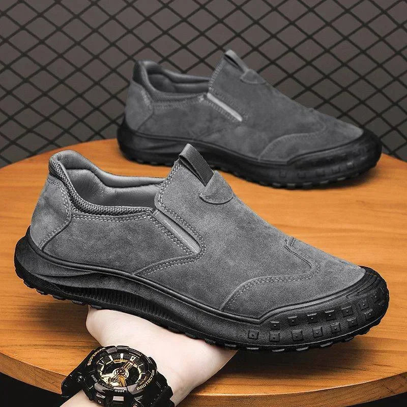 Outdoor leather Men Sneakers Slip on Casual Shoes Men Walking Shoes Men Loafers Comfortable Hiking Footwear lightweight 2024 GRAY