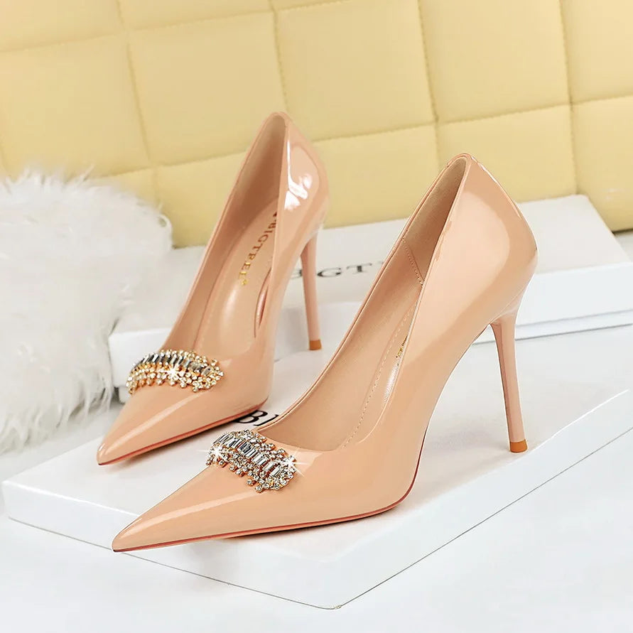 2024 Spring Banquet Women's Shoes High Heel Lacquer Leather Shallow Mouth Pointed Shining Diamond Decorative Women's Sandals Nude