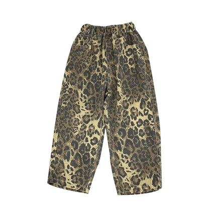 Childrens Jeans 2024 Summer New Casual Fashion Leopard Print Jeans Loose and Comfortable Childrens Clothing for Outdoor