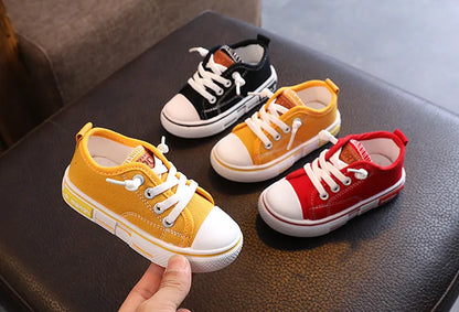 2022 Spring New Kids Canvas Shoes for Boys Solid Red Light School Casual Shoes Girls Non-slip Fashion Children Unisex Sneakers