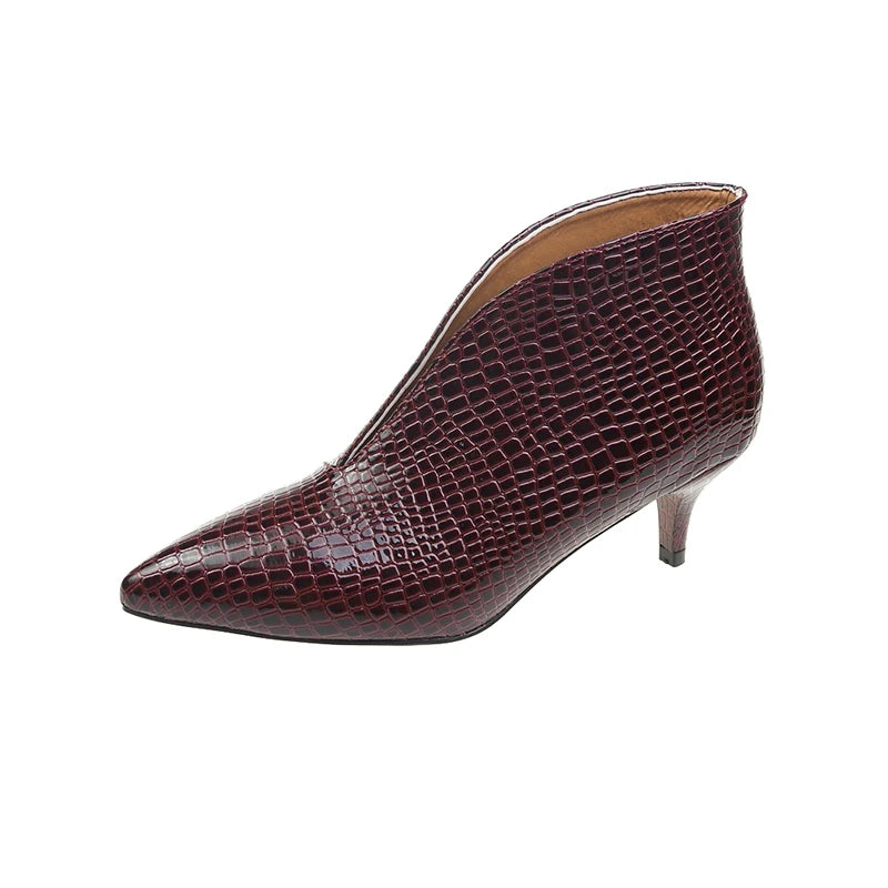 2022 Spring and Autumn New Fashion Pointed Toe Thick Heel High-heeled Women's Shoes Comfortable Temperament High-heeled Shoes Burgundy stiletto