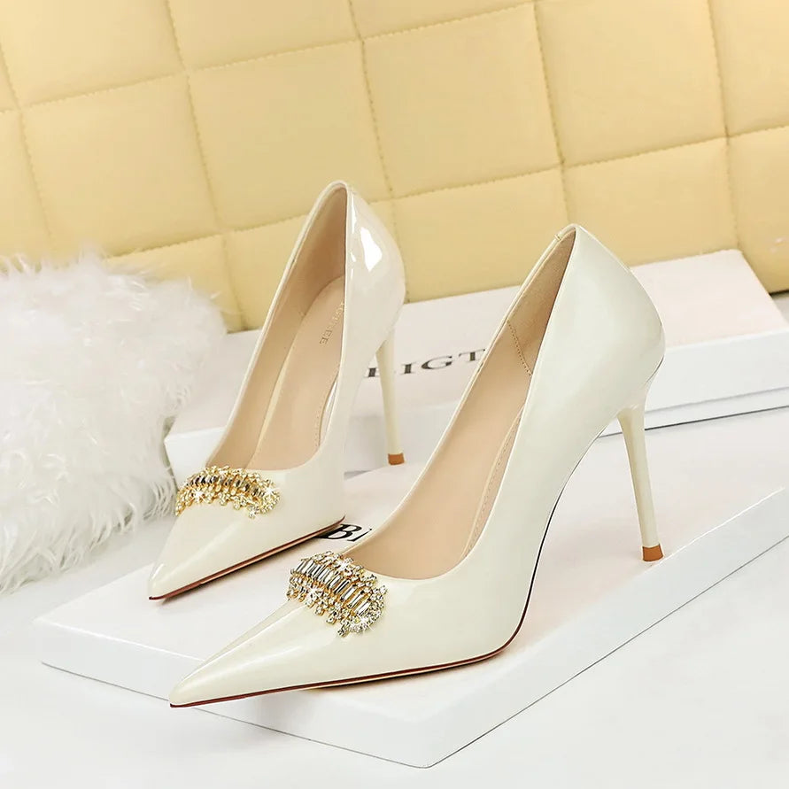 2024 Spring Banquet Women's Shoes High Heel Lacquer Leather Shallow Mouth Pointed Shining Diamond Decorative Women's Sandals White