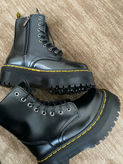 Original Women Platform Boots Leather Men Thick Sole Ankle Sexy Female Punk Motorcycle Shoes Combat Booties Plus Size