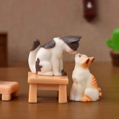 Cute Figurines Miniature Cartoon Animal Cat Resin Ornament Micro Landscape Kawaii Desk Accessories For Decoration Home Kids Gift