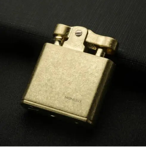 Honest Windproof Retro Copper Cigarette Cigar Lighter Mens Smoking Accessories Gadgets Metal Luxury Kerosene Lighter Waterproof brass