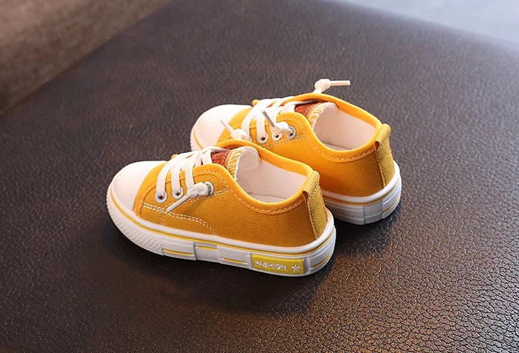 2022 Spring New Kids Canvas Shoes for Boys Solid Red Light School Casual Shoes Girls Non-slip Fashion Children Unisex Sneakers